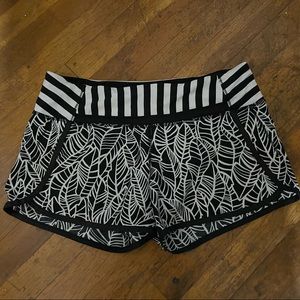 Lululemon active shorts